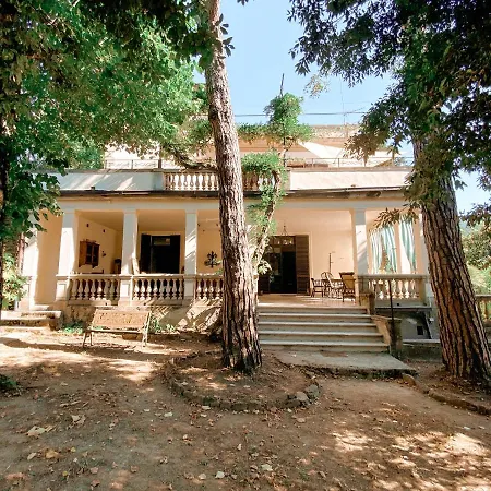 Vila Lya *